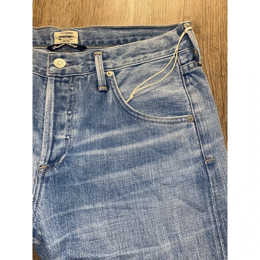 Citizens of‎ Humanity Premium Vintage Lightwash Capris, Size 27